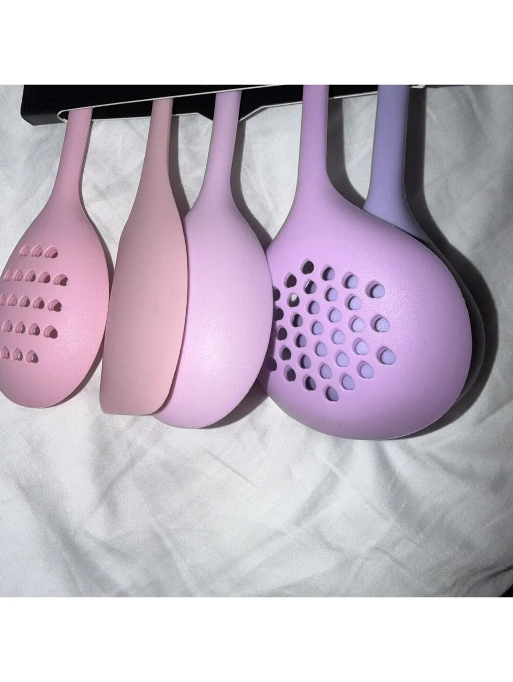 New Juicy Couture Five Piece pastel Pink/purple Silicone Utensil Set